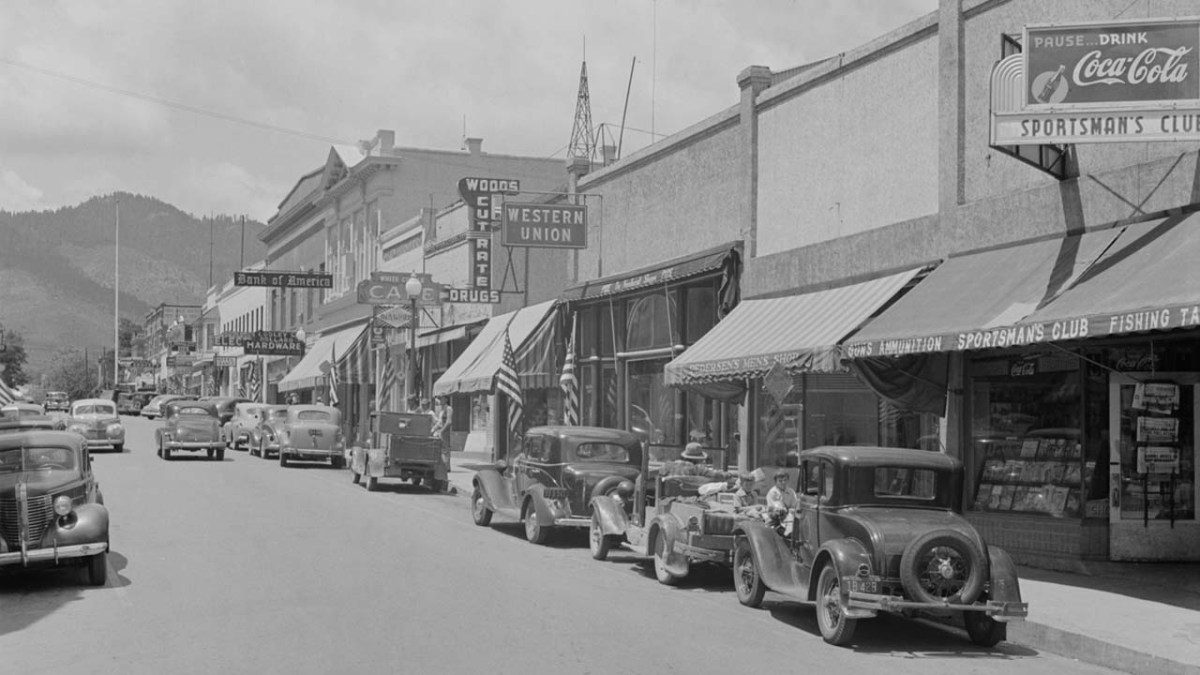 The main street of a California town in 1942.